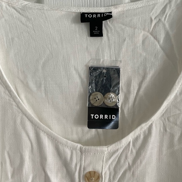 Torrid linen white shirt - Picture 4 of 6